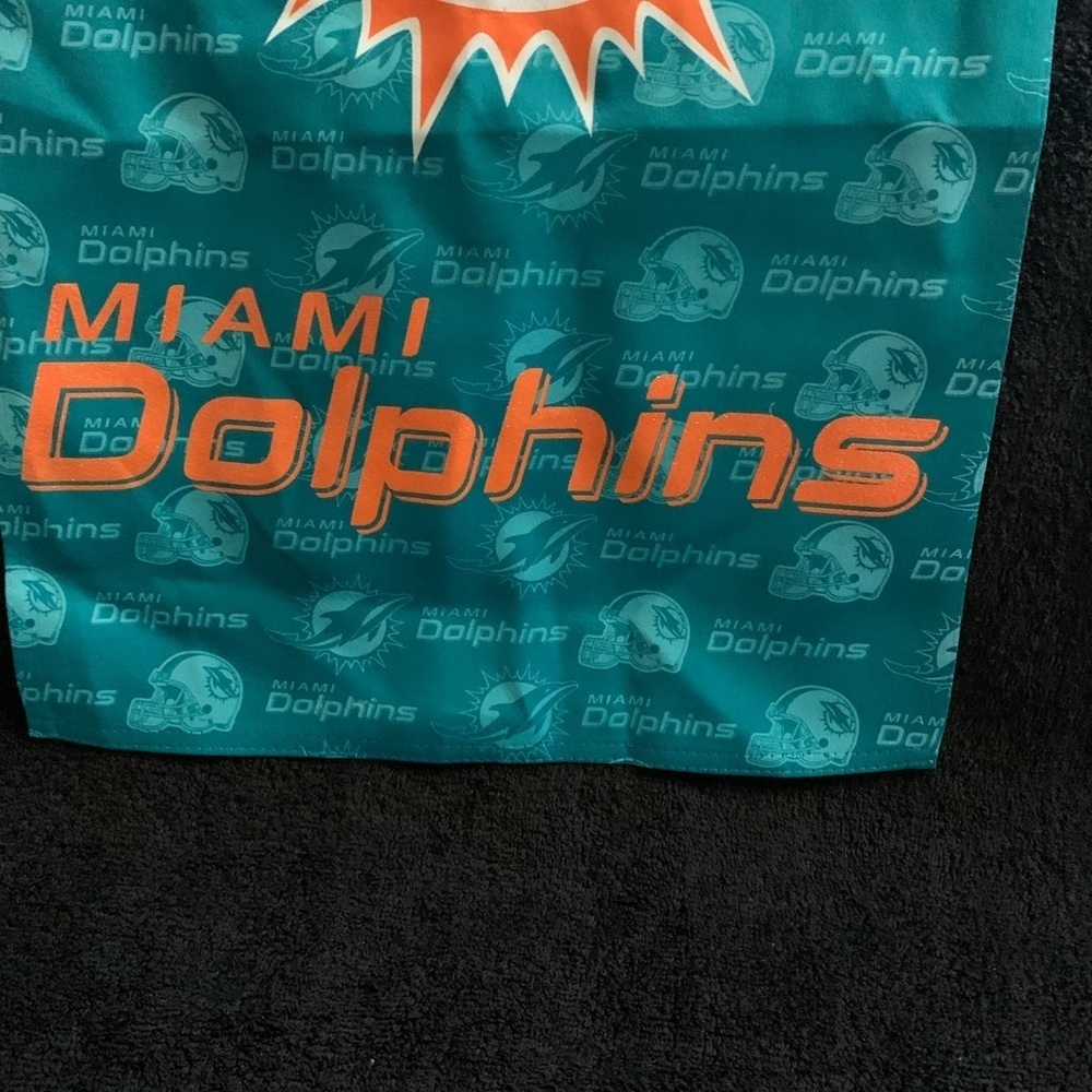 New 2017 NFL Miami Dolphins Garden Flag
13 x 18 Double-sided - Picture 4 of 5